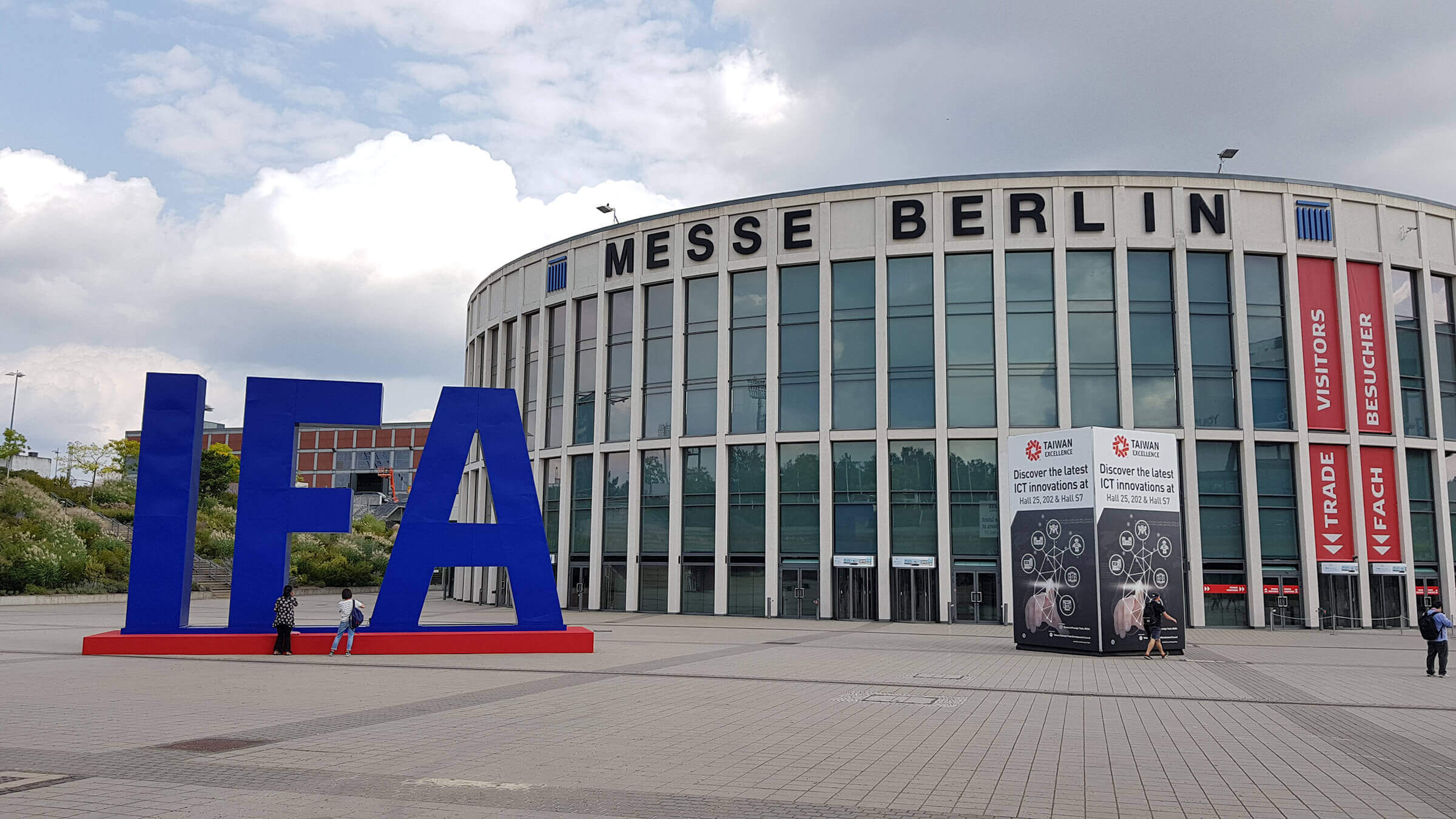 HybridForms and Samsung @ IFA Berlin